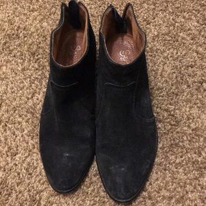 Seychelles black flat ankle booties size 6.5